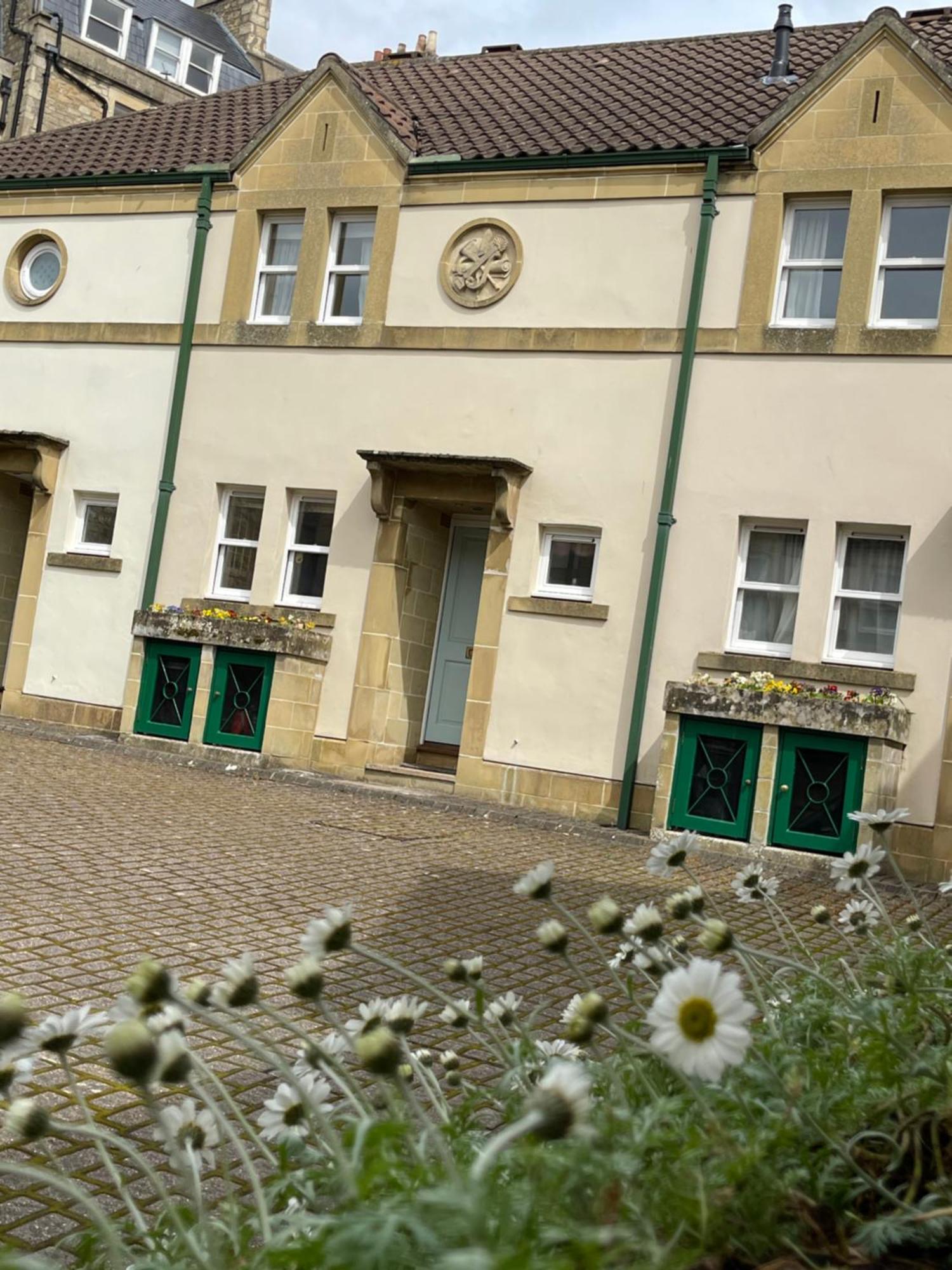 Circus Mews Townhouse:2 Beds:2 En-Suite Baths:Parking:City Centre:Quiet Area 외부 사진